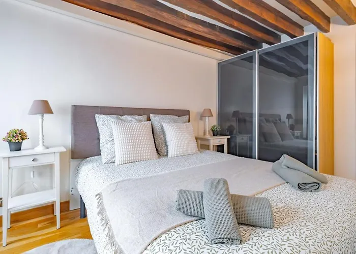 Grands Boulevards 4 Guests شقة *