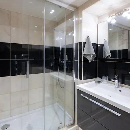 Grands Boulevards 4 Guests باريس